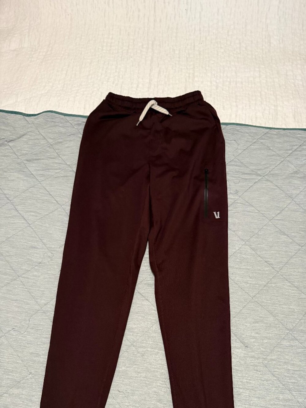 Mens Burgundy Vuori Sunday Performance Joggers Sz small